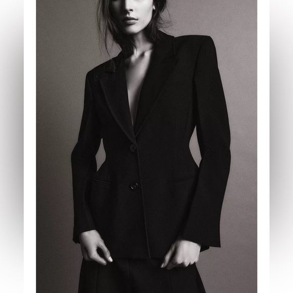 ZARA VIRAL TOPSTITCHED FITTED BLAZER ZW COLLECTION - Picture 6 of 14